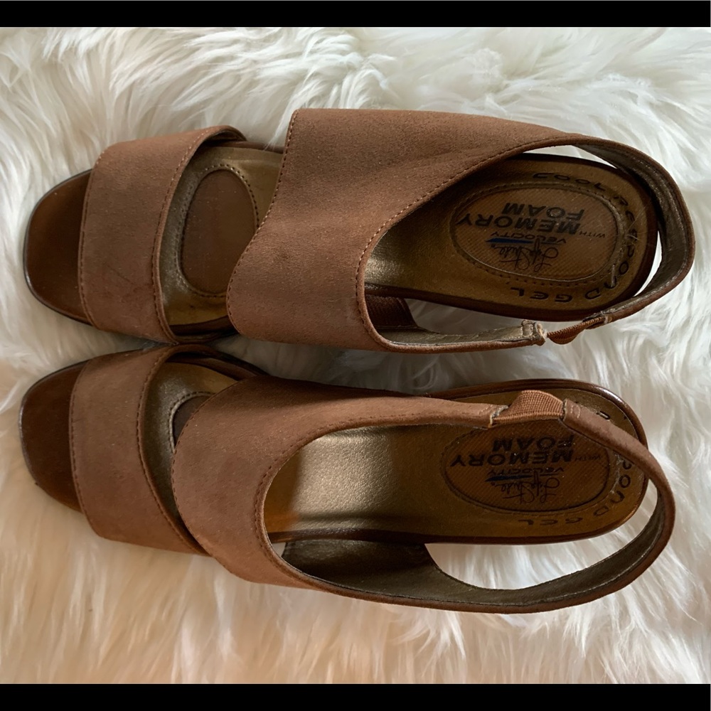 🌸Lifestride Wedges